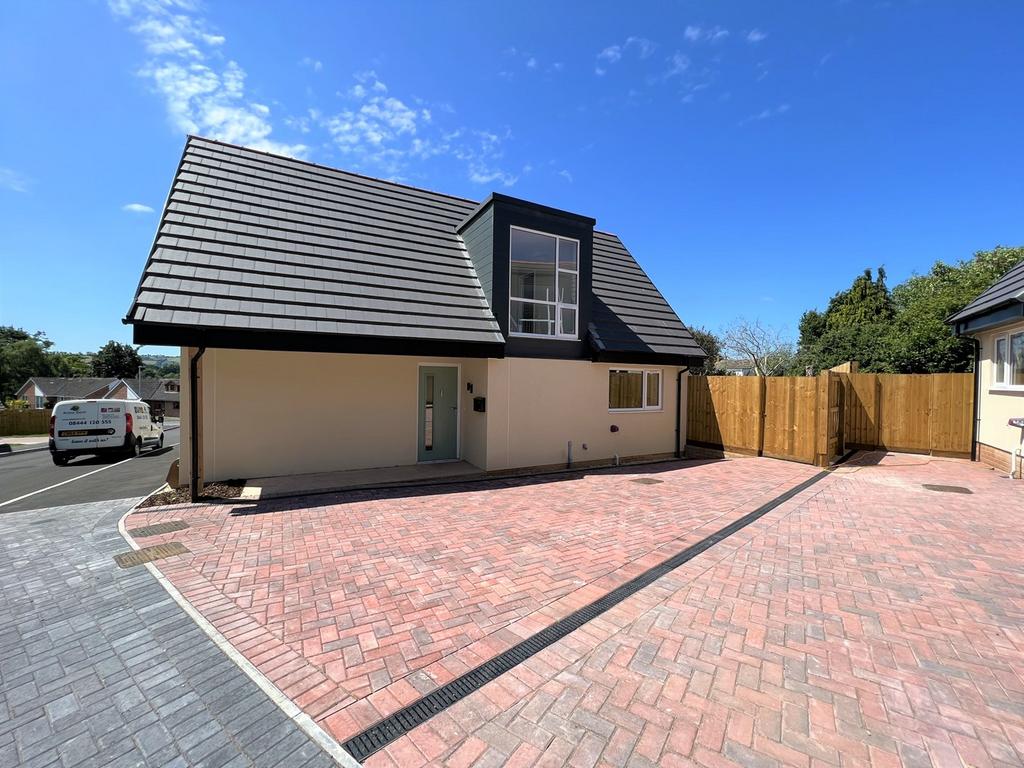 Durleigh View Close, Bridgwater, TA6 3 bed chalet for sale £315,000