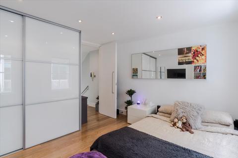 2 bedroom flat for sale - Whitcomb Street, Covent Garden, London, WC2H
