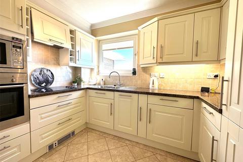 2 bedroom apartment for sale, Chiswick Place, Eastbourne, East Sussex, BN21