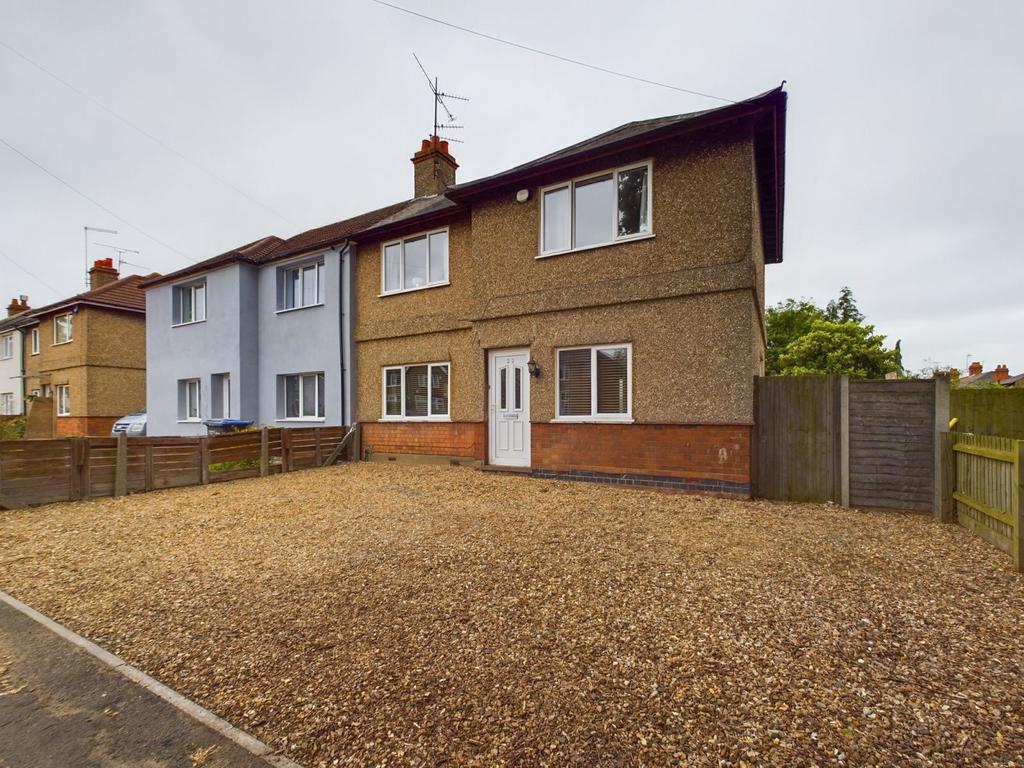 Wheatfield Road, Abington, Northampton NN3 2NE 3 bed semidetached