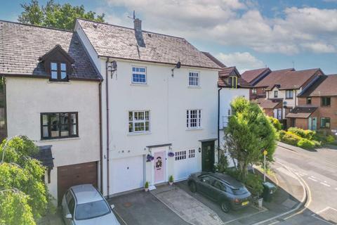 3 bedroom terraced house for sale - Beaufort Place, Chepstow