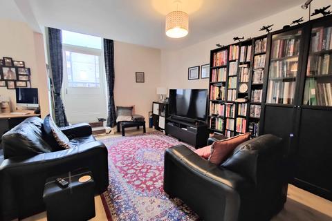 2 bedroom apartment for sale - Charlotte Close, Halifax HX1