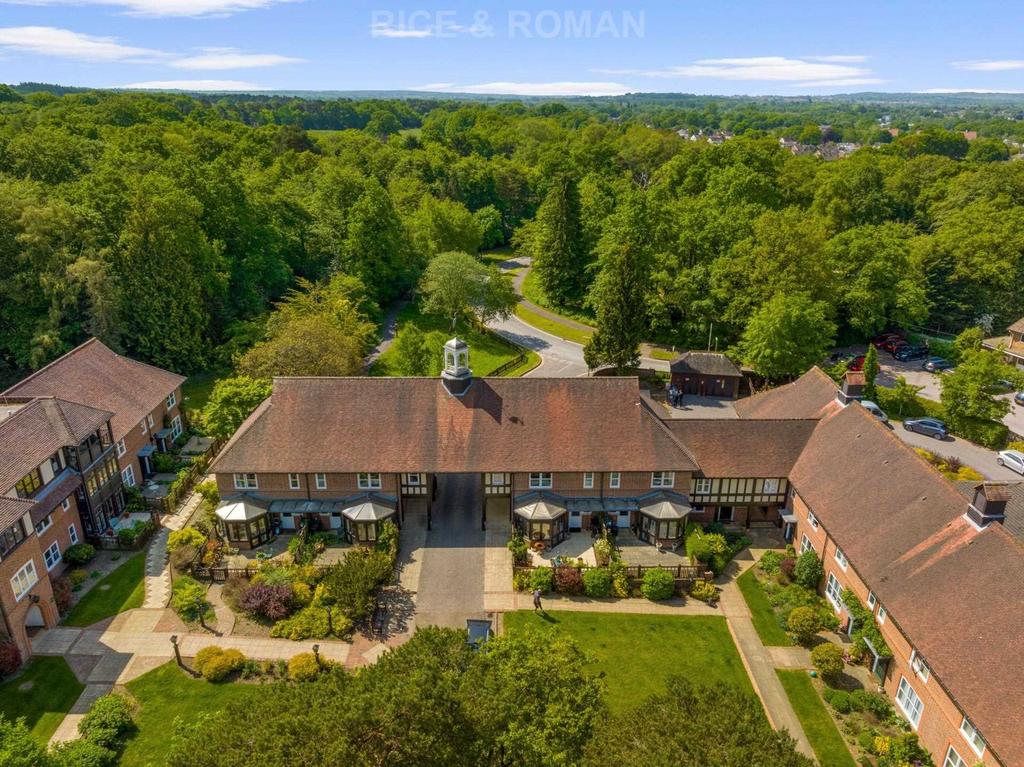 Mytchett Heath, Camberley GU16 2 bed retirement property £425,000