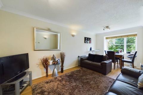 2 bedroom flat for sale, Thompson Way, Rickmansworth