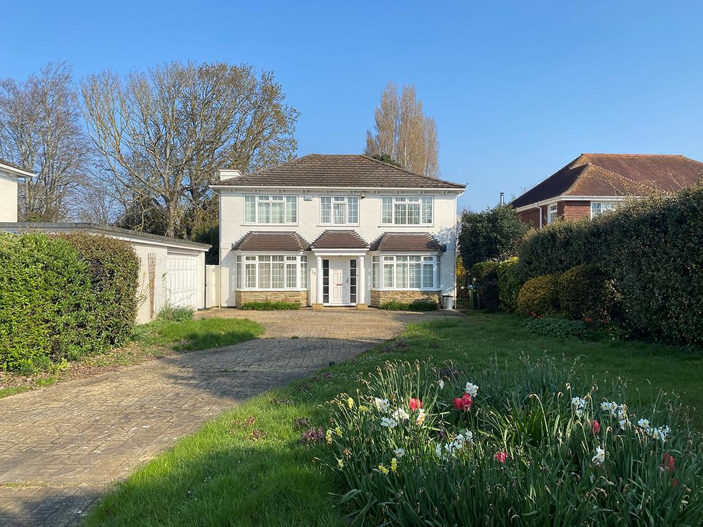 Manor Way, Aldwick Bay Estate, Aldwick, West Sussex PO21 4 bed detached