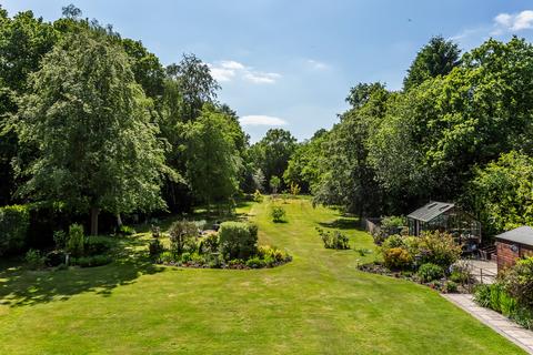 5 bedroom detached house for sale, Balcombe Road, Horley, Surrey, RH6