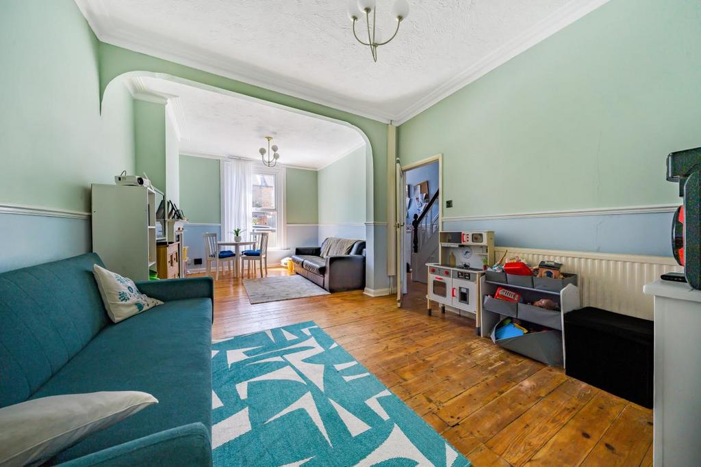 Glenfarg Road, Catford 3 bed terraced house £550,000