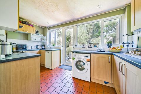 35 Glenfarg Road, London, SE6 1XN