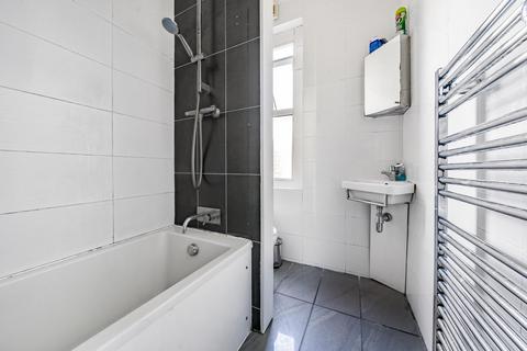 35 Glenfarg Road, London, SE6 1XN