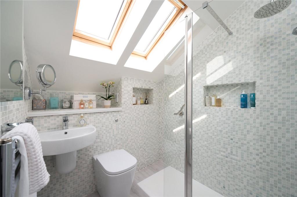 En Suite Shower Room