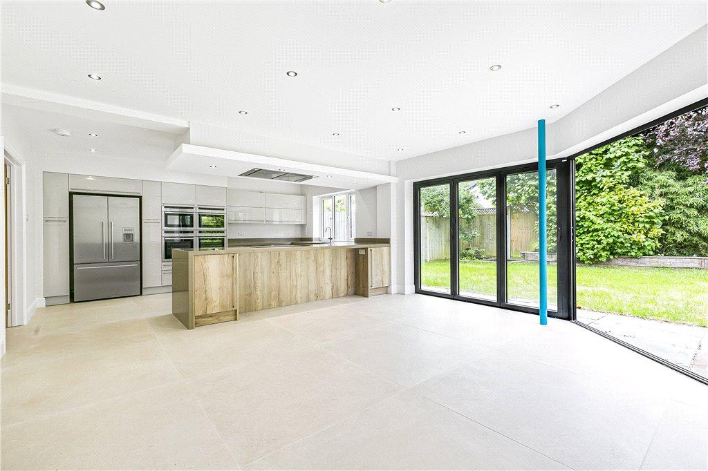 Reception/Kitchen