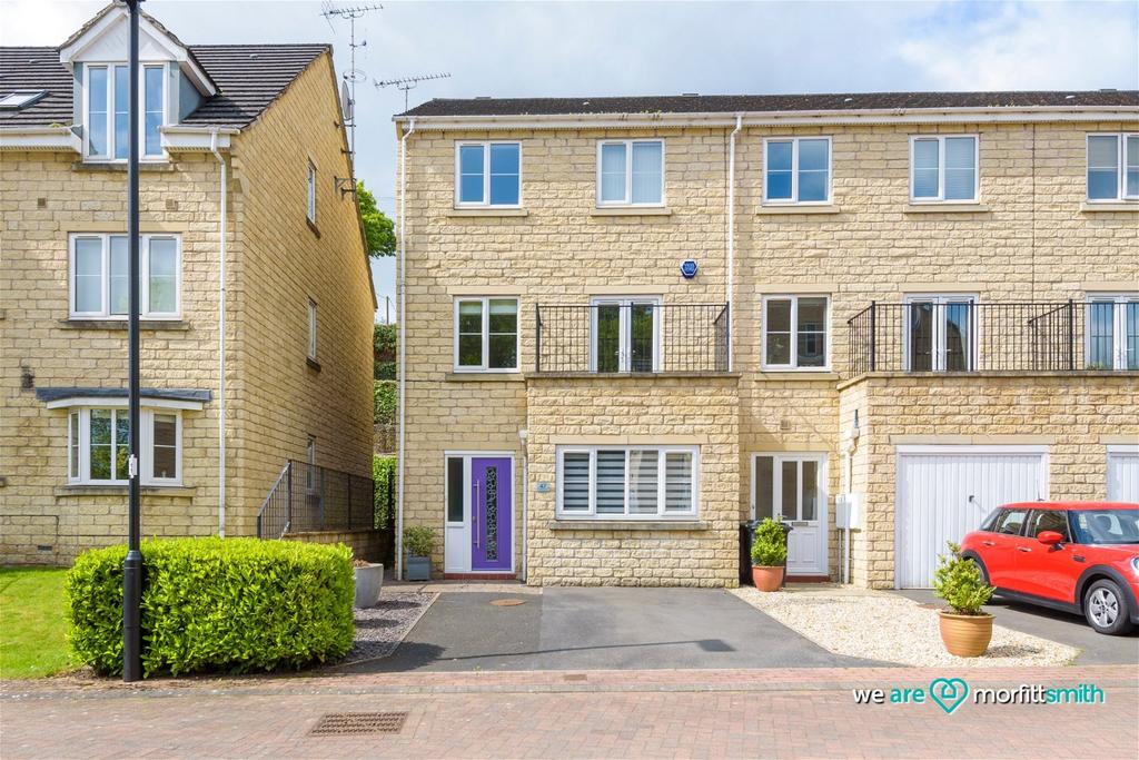 Queenswood Road, Wadsley Park... 4 bed townhouse £290,000