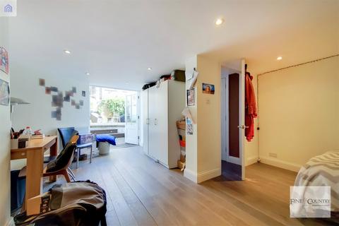 14 Rawstorne Street, London, EC1V 7NH
