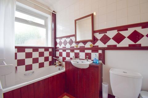 3 bedroom terraced house to rent - Bixley Close, Norwich, NR5