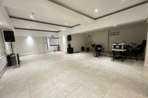 Warehouse to rent, Brember Road, Harrow HA2