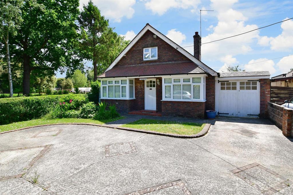 Shripney Lane, Bognor Regis, West Sussex 4 bed bungalow for sale £600,000