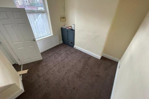 2 bedroom terraced house for sale, Ebberstone Street, Manchester M14 7NQ