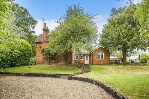 undefined, Remenham Hill,  Remenham,  RG9