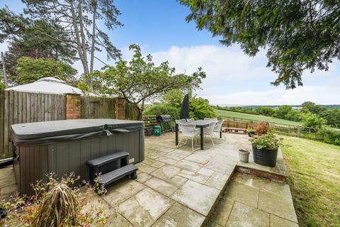 undefined, Remenham Hill,  Remenham,  RG9