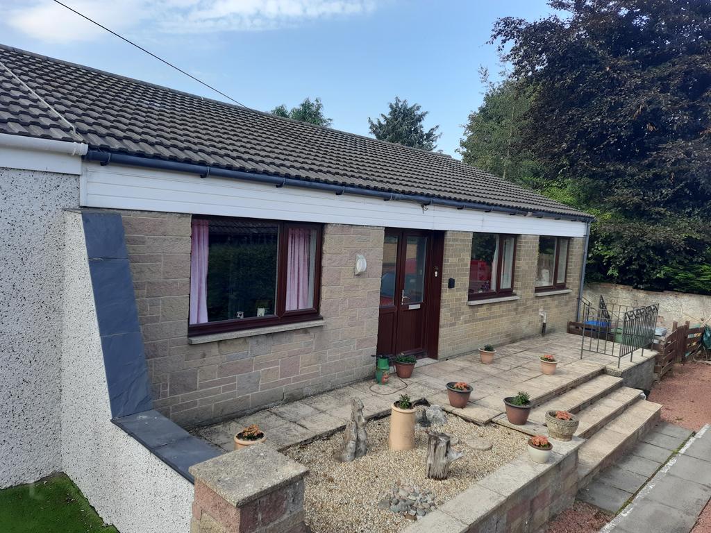 North Street, Larkhall ML9 3 bed semidetached house for sale £149,000