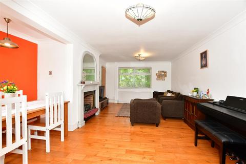 32 Beams Way, Billericay, CM11 2NN