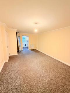 2 bedroom flat to rent, Causton Square, Dagenham, RM10