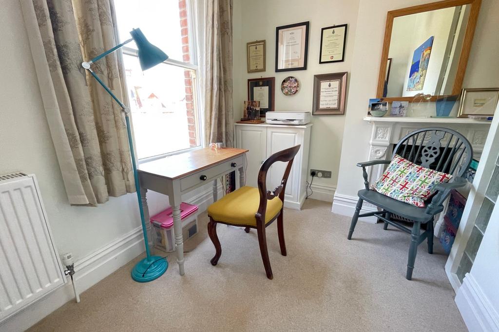 Bedroom 4/ office