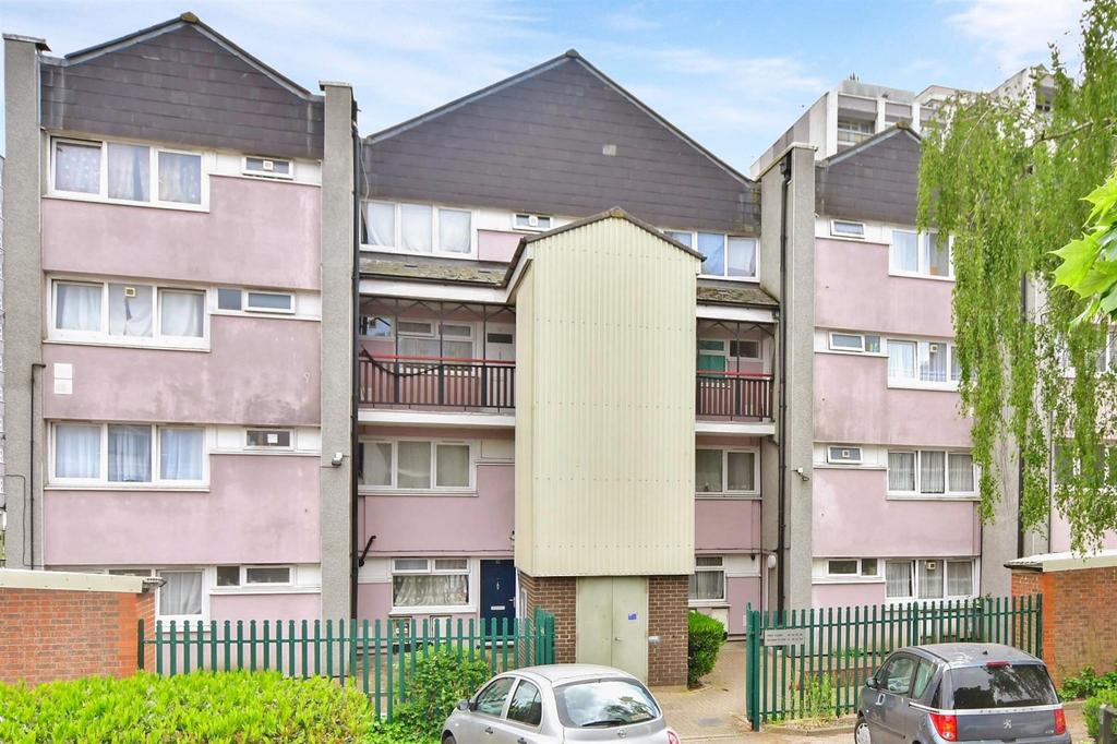 Orsett Terrace, Woodford Green, Essex 3 bed ground floor for