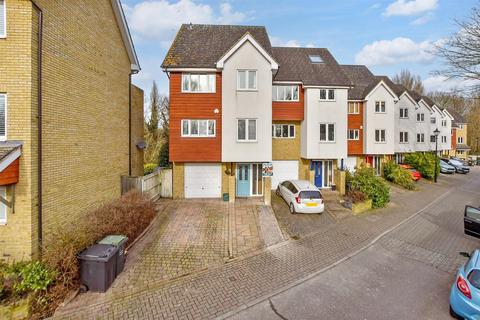 Friars View, Aylesford, Kent