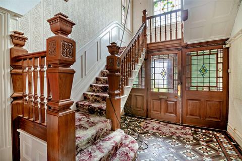 Englemere Howells Crescent, Cardiff, CF5 2AJ