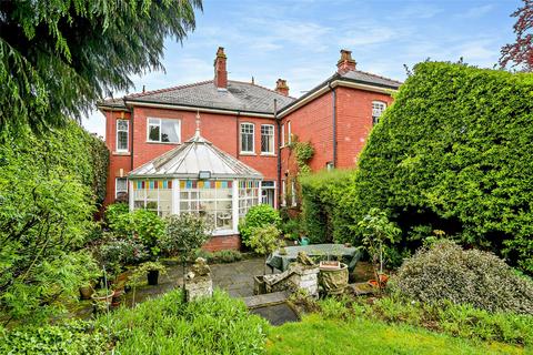 Englemere Howells Crescent, Cardiff, CF5 2AJ