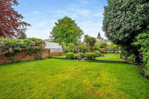 Englemere Howells Crescent, Cardiff, CF5 2AJ