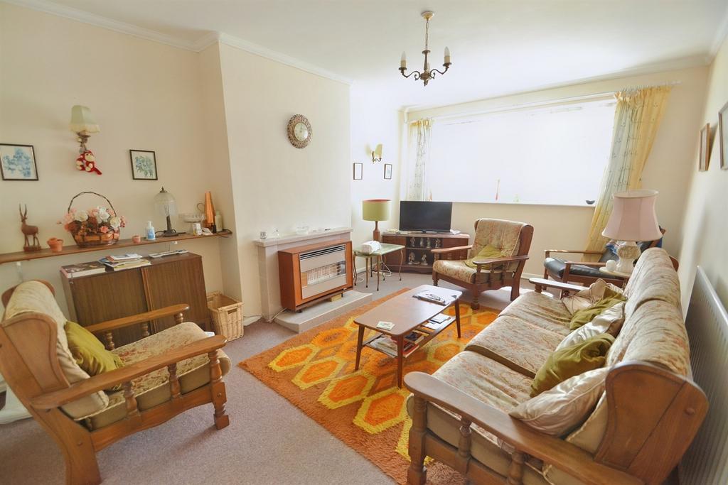 Colehill 2 bed detached bungalow for sale £415,000
