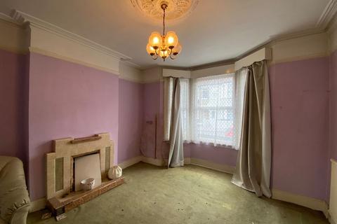 8 Fairholme Road, Croydon, CR0 3PD