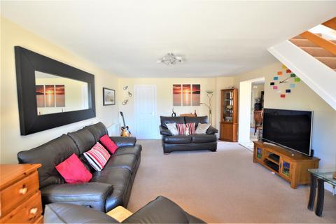 4 Baberton Way, Kilwinning, KA13 6QL