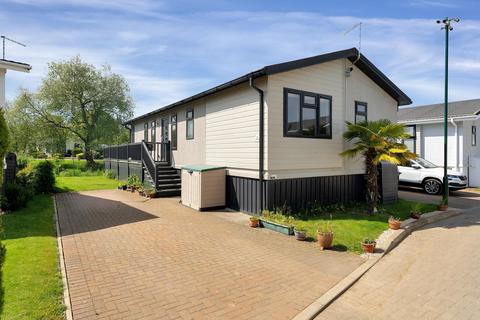 2 bedroom lodge for sale, Waters View, Yarwell, Stamford, PE8