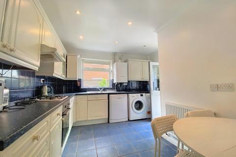 35 Stuart Crescent, Winchester, SO22 4AU