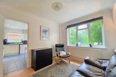 35 Stuart Crescent, Winchester, SO22 4AU