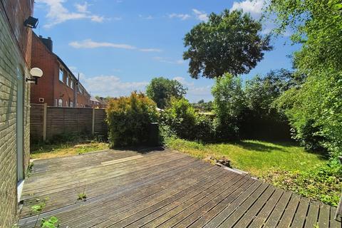 35 Stuart Crescent, Winchester, SO22 4AU