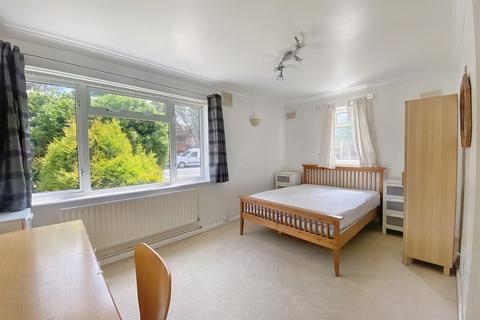 35 Stuart Crescent, Winchester, SO22 4AU