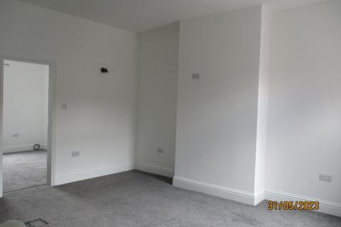1 bedroom apartment to rent, Hodge Road, Worsley M28