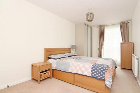 6 Rosenburg Road, London, W3 8GE