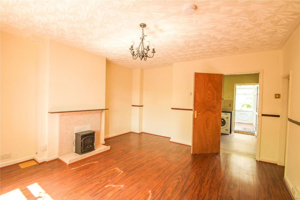 Oxford Street, Bristol, BS2 3 bed terraced house £1,500 pcm (£346 pw)