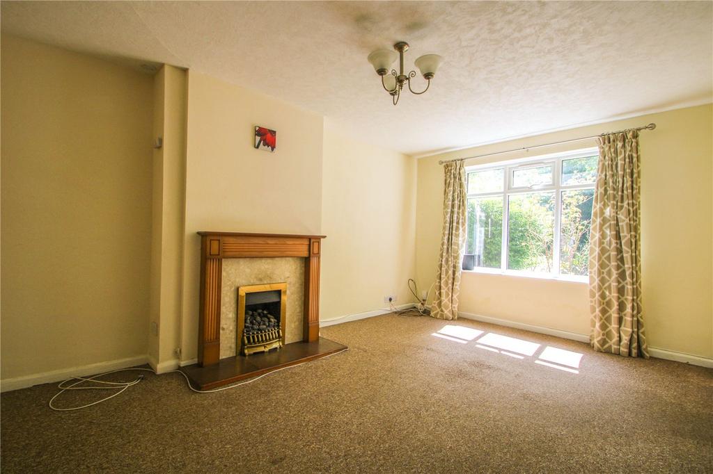 Oxford Street, Bristol, BS2 2 bed end of terrace house £1,300 pcm (£300 pw)