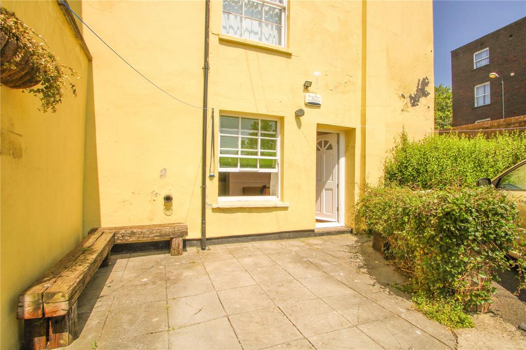 120 York Road, Bristol, BS3 1 bed apartment to rent £1,100 pcm (£254 pw)
