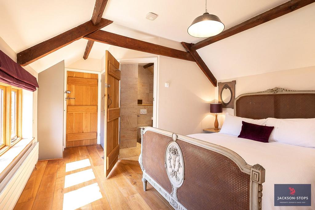 Cottage Bedroom 3