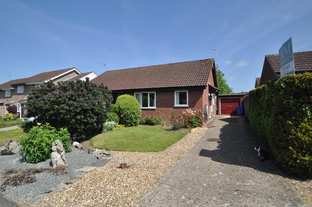 Gainsborough Drive, Halesworth 2 bed semidetached bungalow for sale