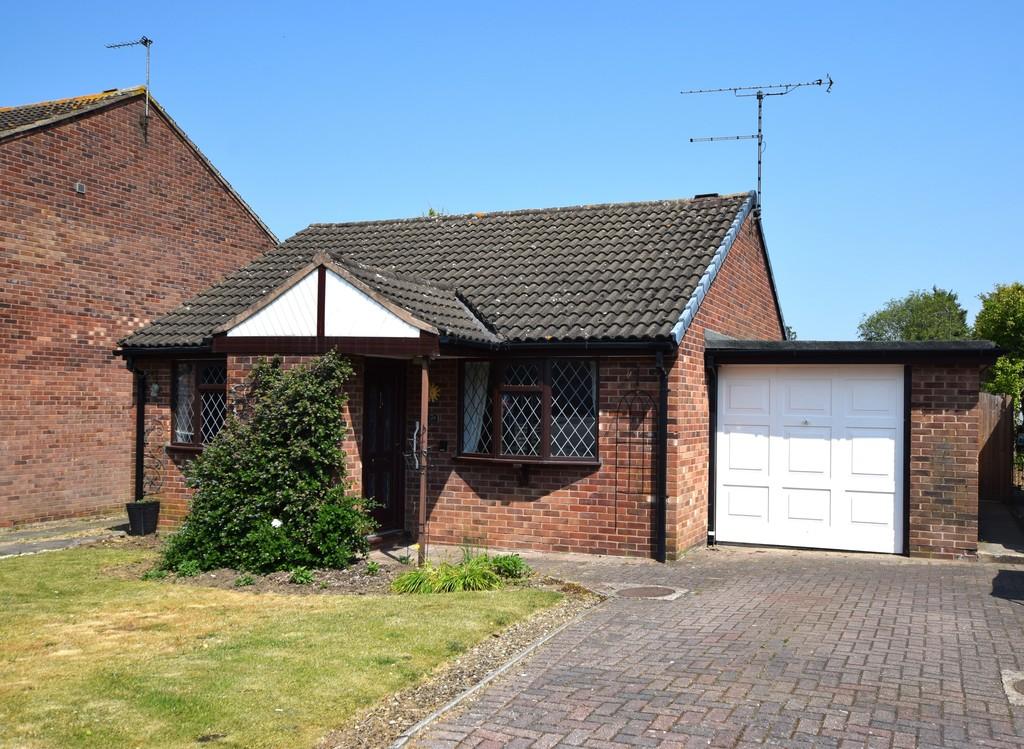 Grange Drive, Burbage 2 bed detached bungalow for sale £259,000