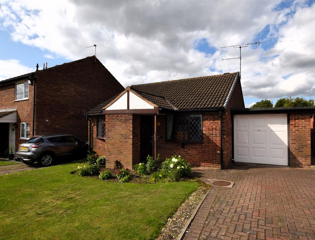 Grange Drive, Burbage 2 bed detached bungalow for sale £230,000