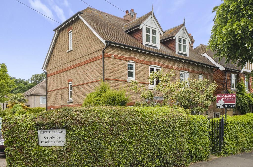 Rochester Road, Carshalton 4 bed semidetached house for sale £630,000